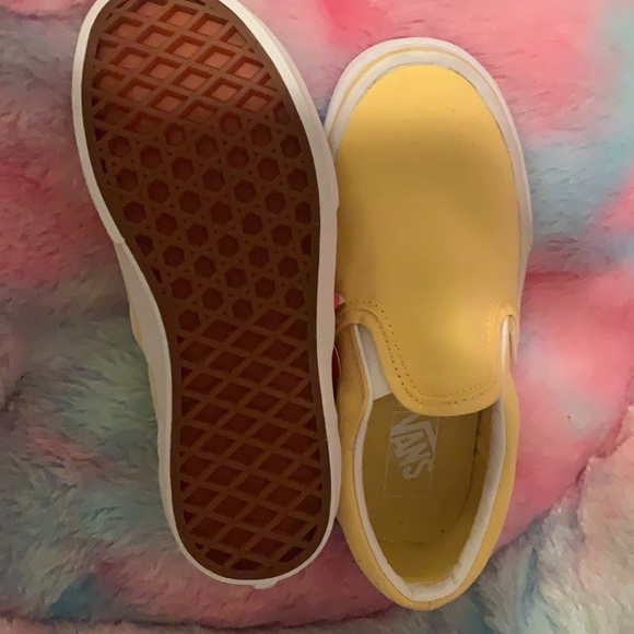 Yellow vans size 13 - Picture 2 of 3